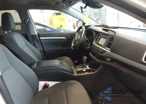 2019 Toyota Highlander Le из США, поврежденный, VIN 5TDBZRFH9KS931662